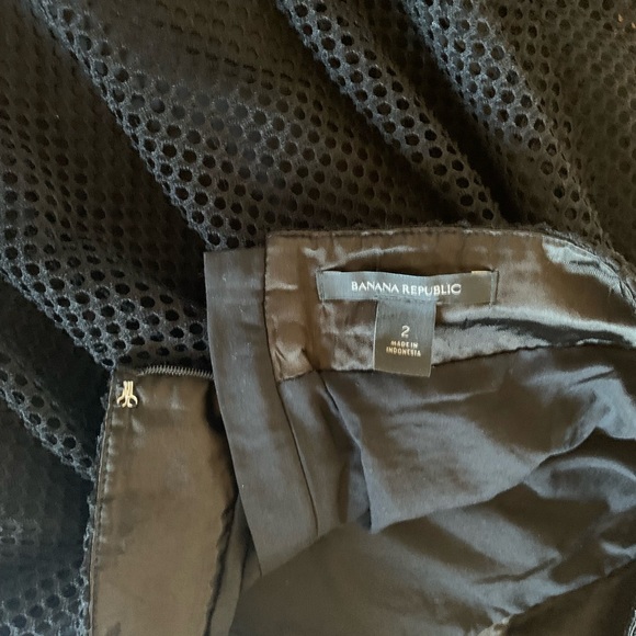 Banana republic dark academia mesh mini skirt sz 2 - Picture 4 of 4